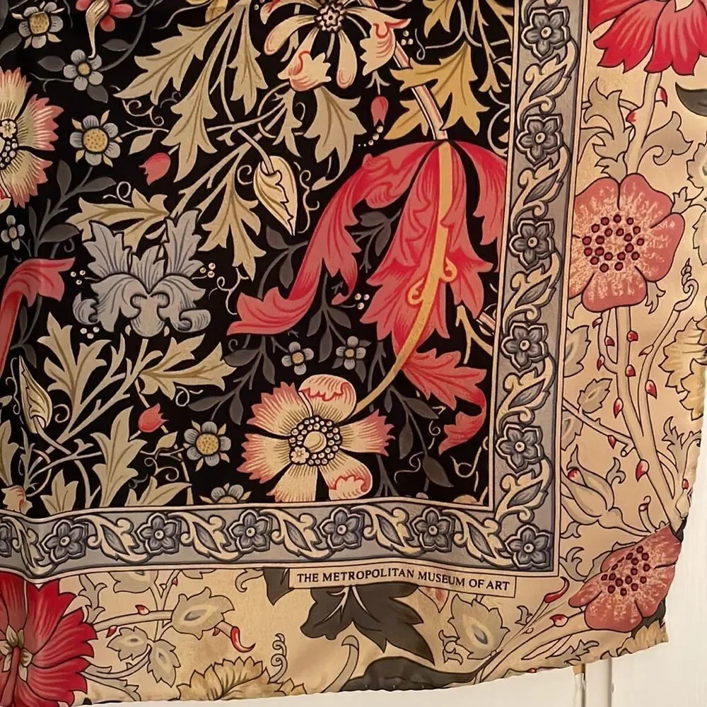 Metropolitan Museum of Art paisley floral silk scarf‎